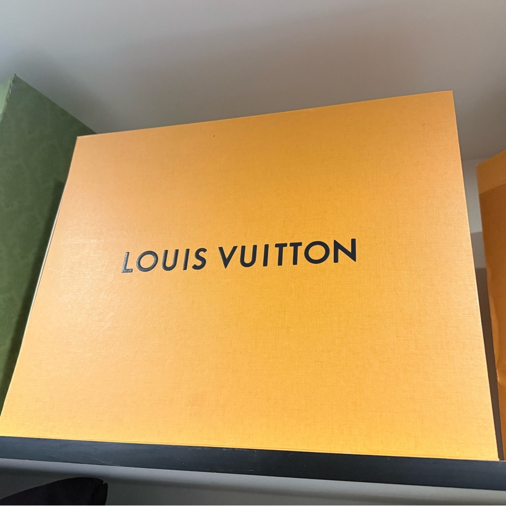 Louis Vuitton Signature Orange Packaging